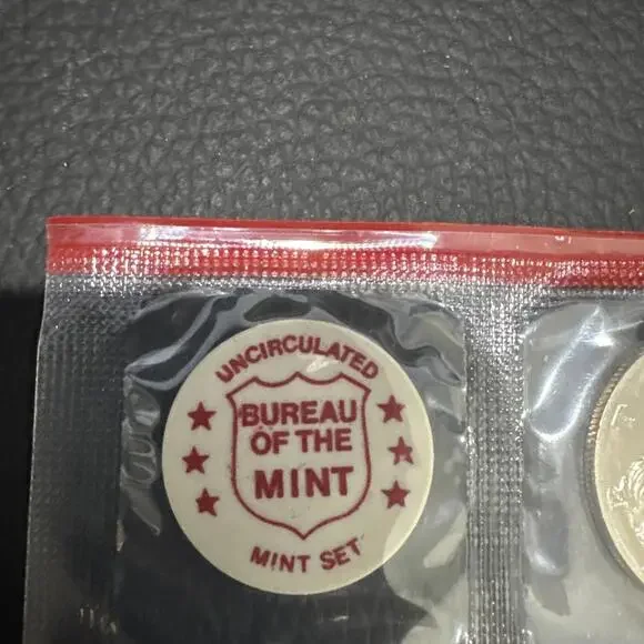 1972 U.S. Uncirculated Coin Set Mint Original Government Packaging OGP - Picture 8 of 10